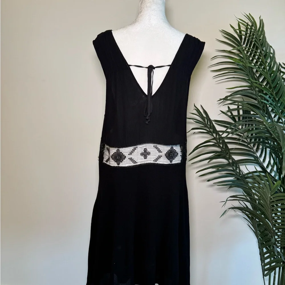 Free People Black Dress w Waist Cut Out Pattern - Medium - Picture 6 of 16